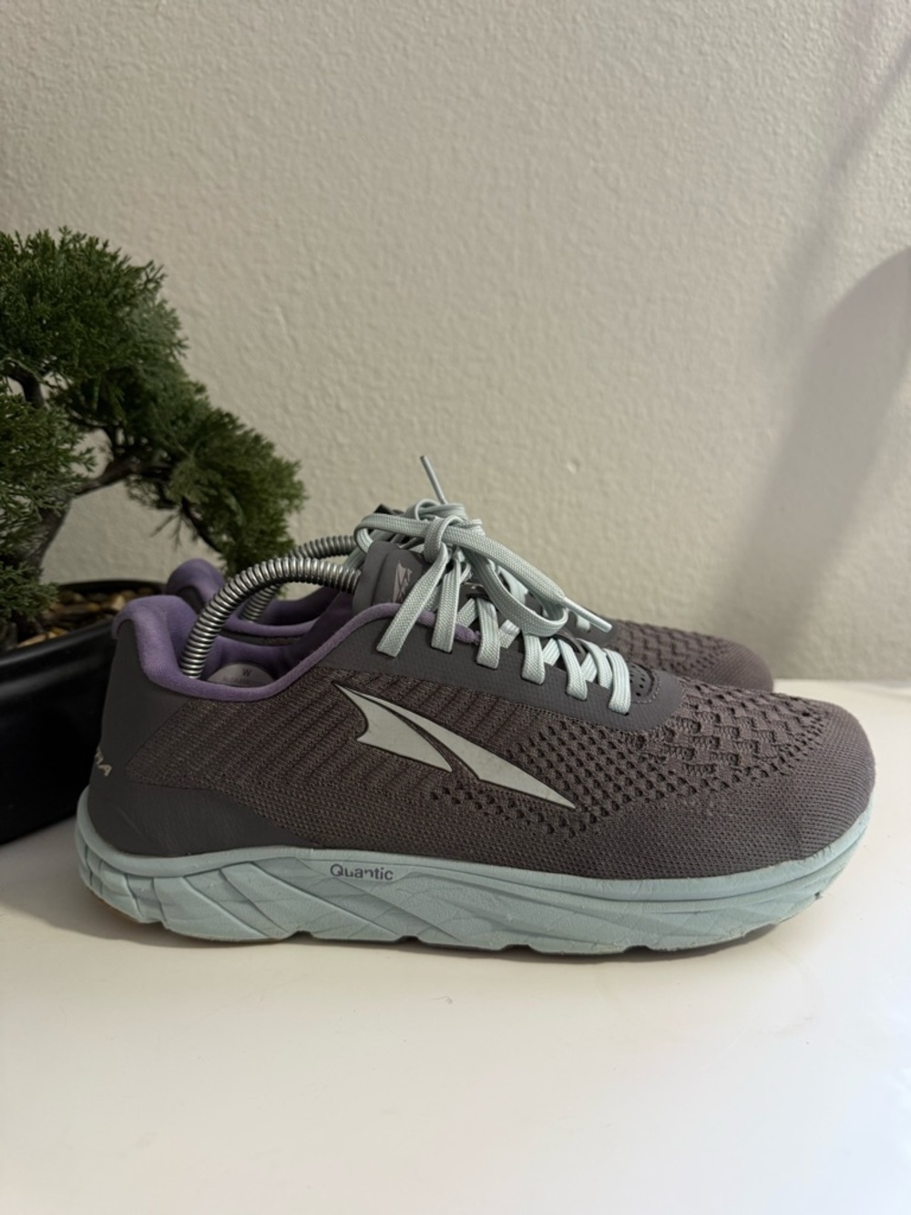 Altra women size 10.5 Torin 4.5 plush Women's Gray and Lavender Quantic Knit
